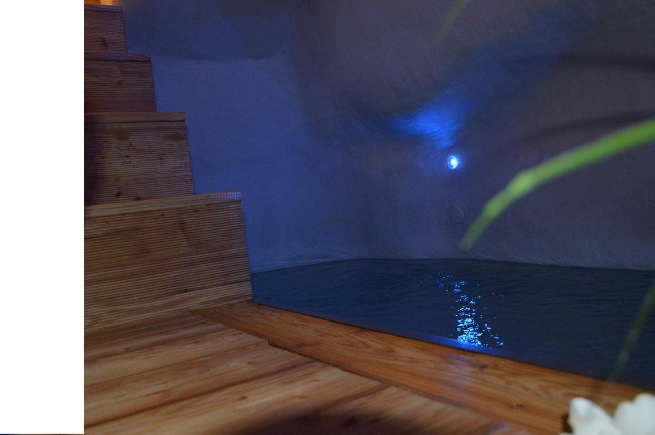 Ostuni 21Mqsuitehomes, Appartamento Con Mini Piscina Privata, Appartamenti Con Vasca Idromassaggio & Appartamenti Standard Eksteriør bilde